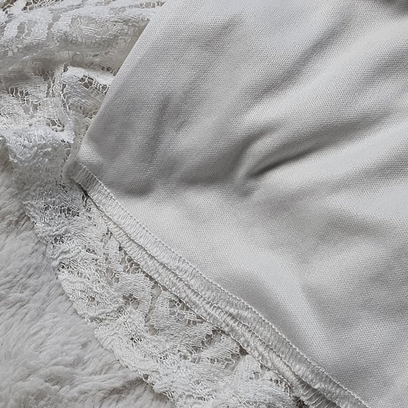 You Are Not Alone White Lined Lace Dress with Cut Out M - Picture 3 of 6
